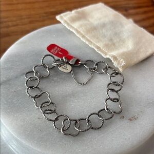 James Avery retired quatrefoil twisted wire link Bracelet. New w/ dust bag! Med
